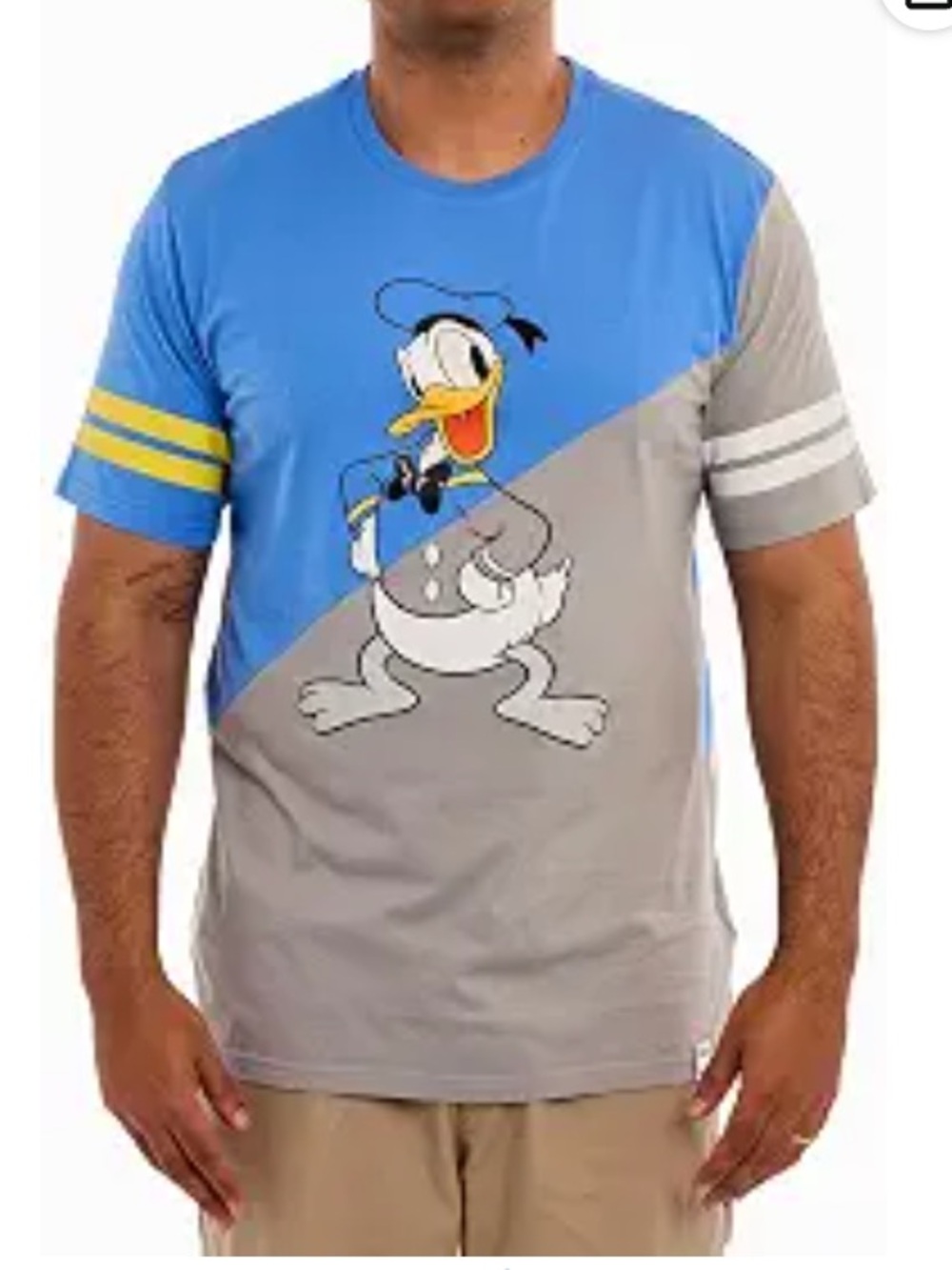 Men’s Disney tee